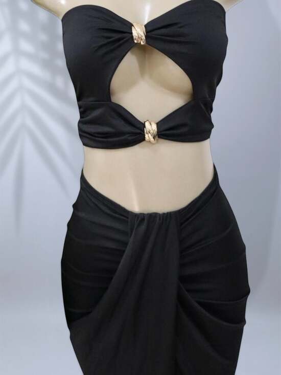 Black Cutout Two-Piece Set – Ruched Maxi Skirt ✧ L - Picture 3 of 5